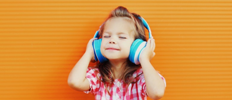 5 razones por las que está de moda escuchar audiolibros